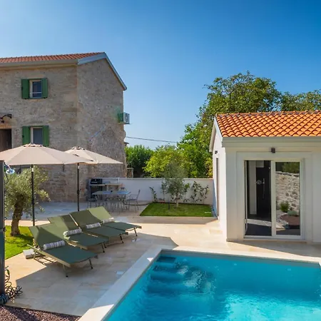 Villa Andrea By Guide