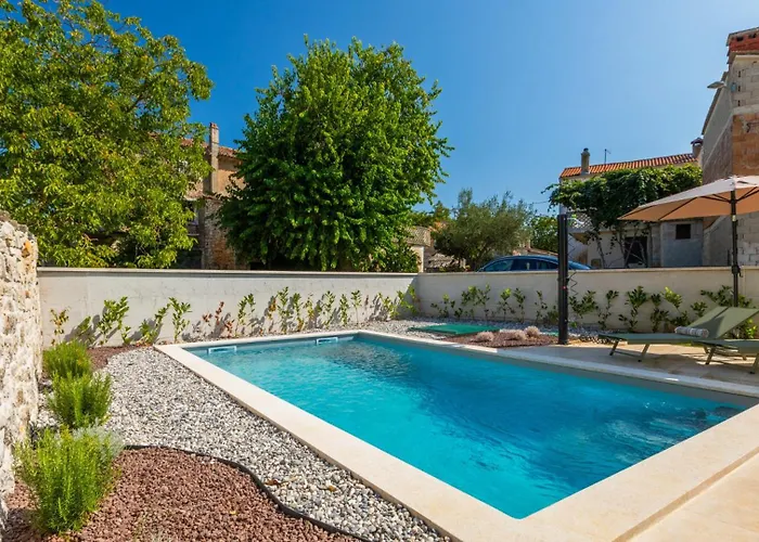 Villa Andrea By Guide *