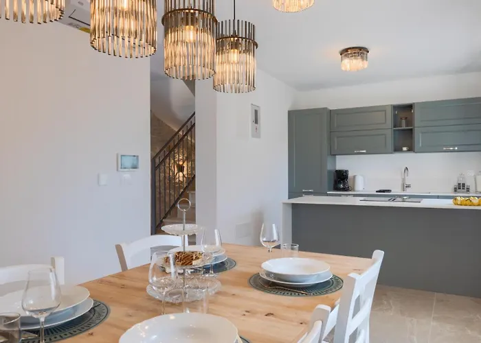 Andrea By Guide * Kurjavici