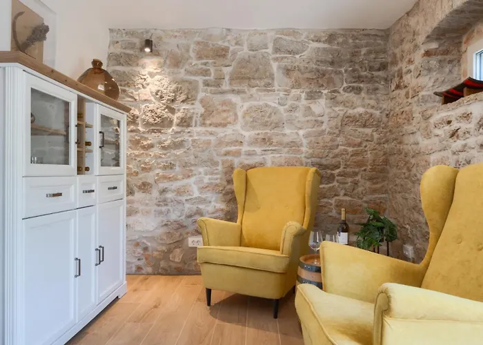 Andrea By Guide Villa