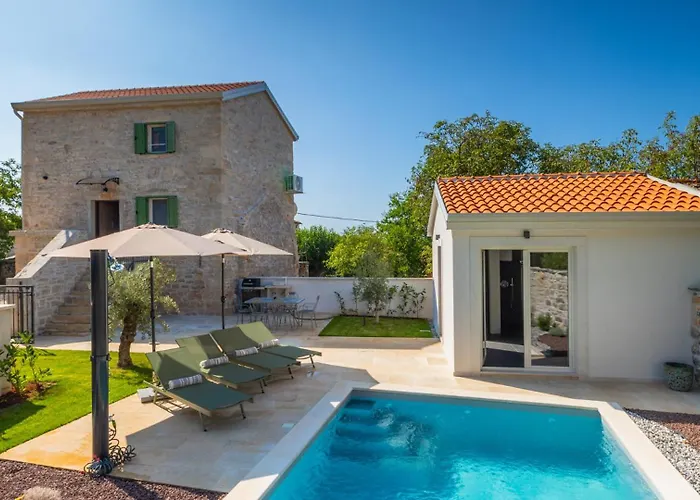 Villa Andrea By Guide