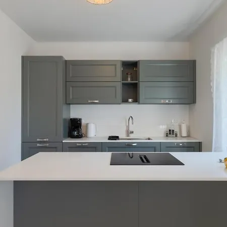 Andrea By Guide Villa