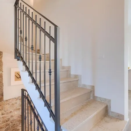 Andrea By Guide Villa *