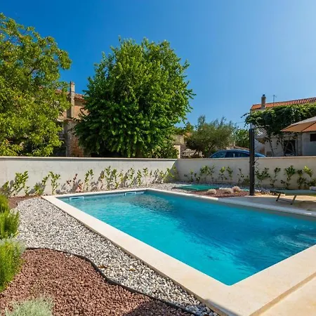 Villa Andrea By Guide